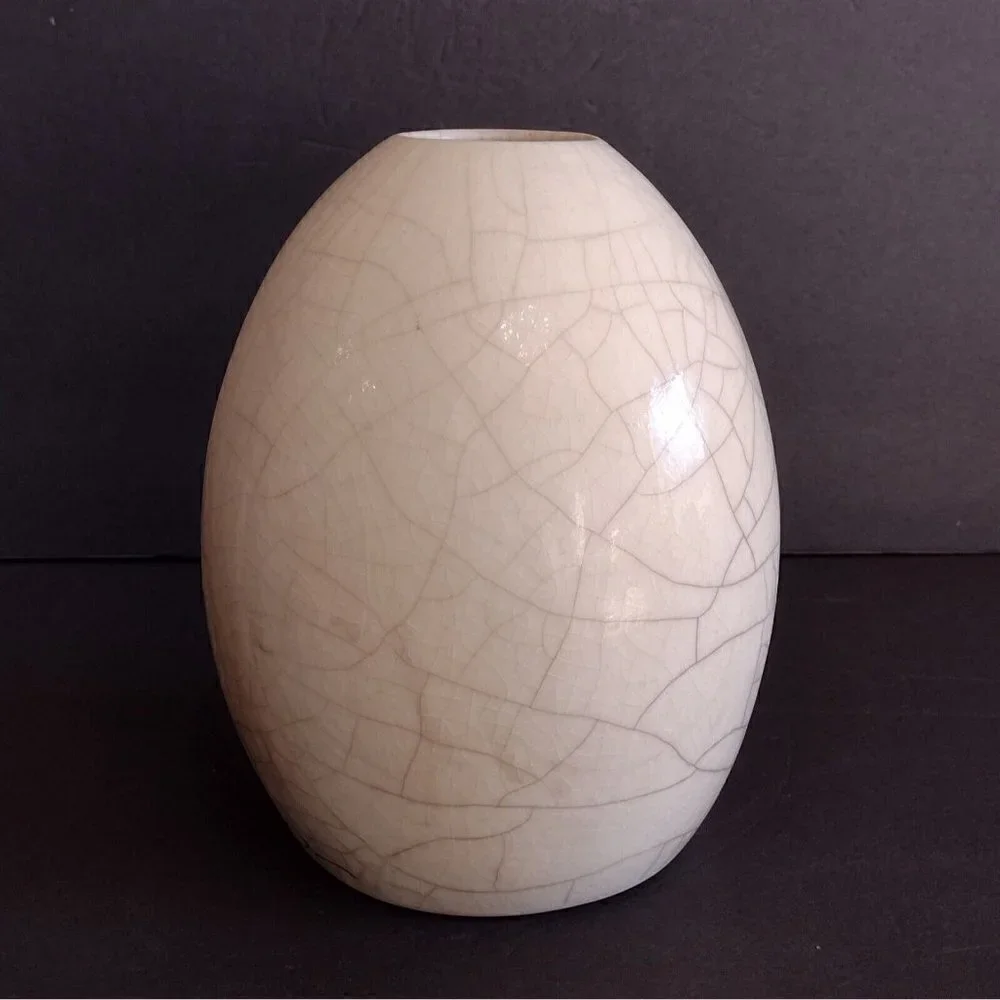 Signed William K Turner Raku Pottery Vase White Crackle Glaze 8